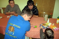 076