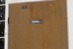 183